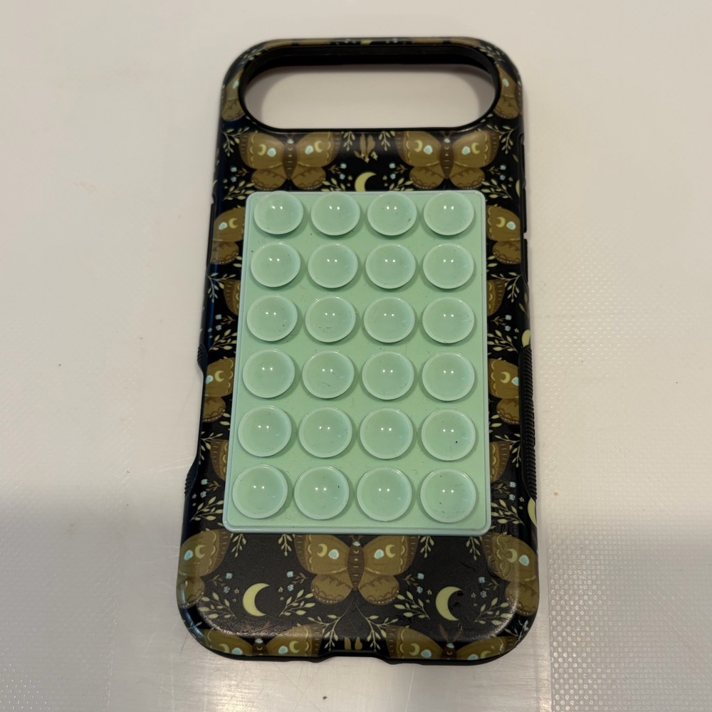 Casely iPhone 17 Air MagSafe Phone Case, Grip, Ring - Picture 5 of 13